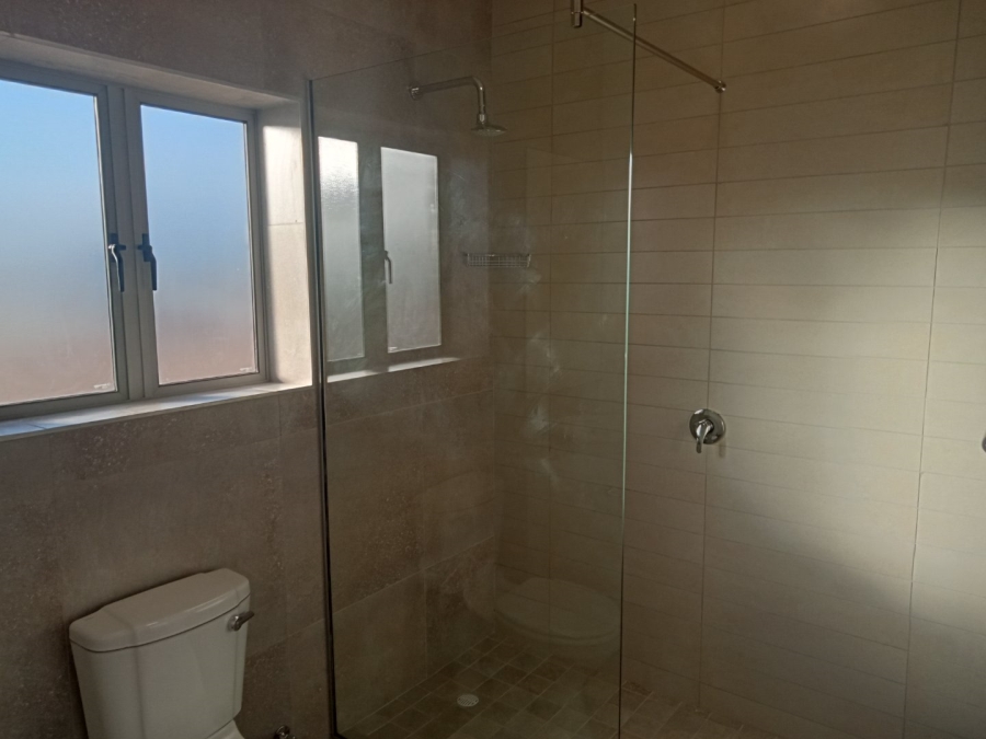 To Let 3 Bedroom Property for Rent in Pacaltsdorp Western Cape